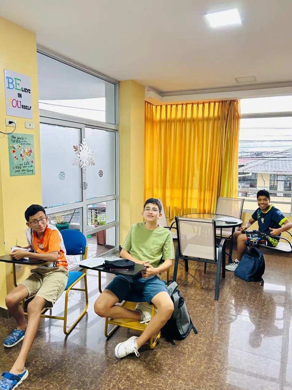 Gamboa English Center