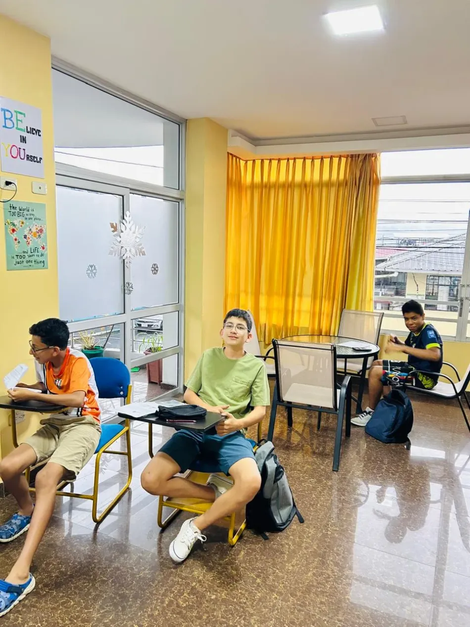 Gamboa English Center