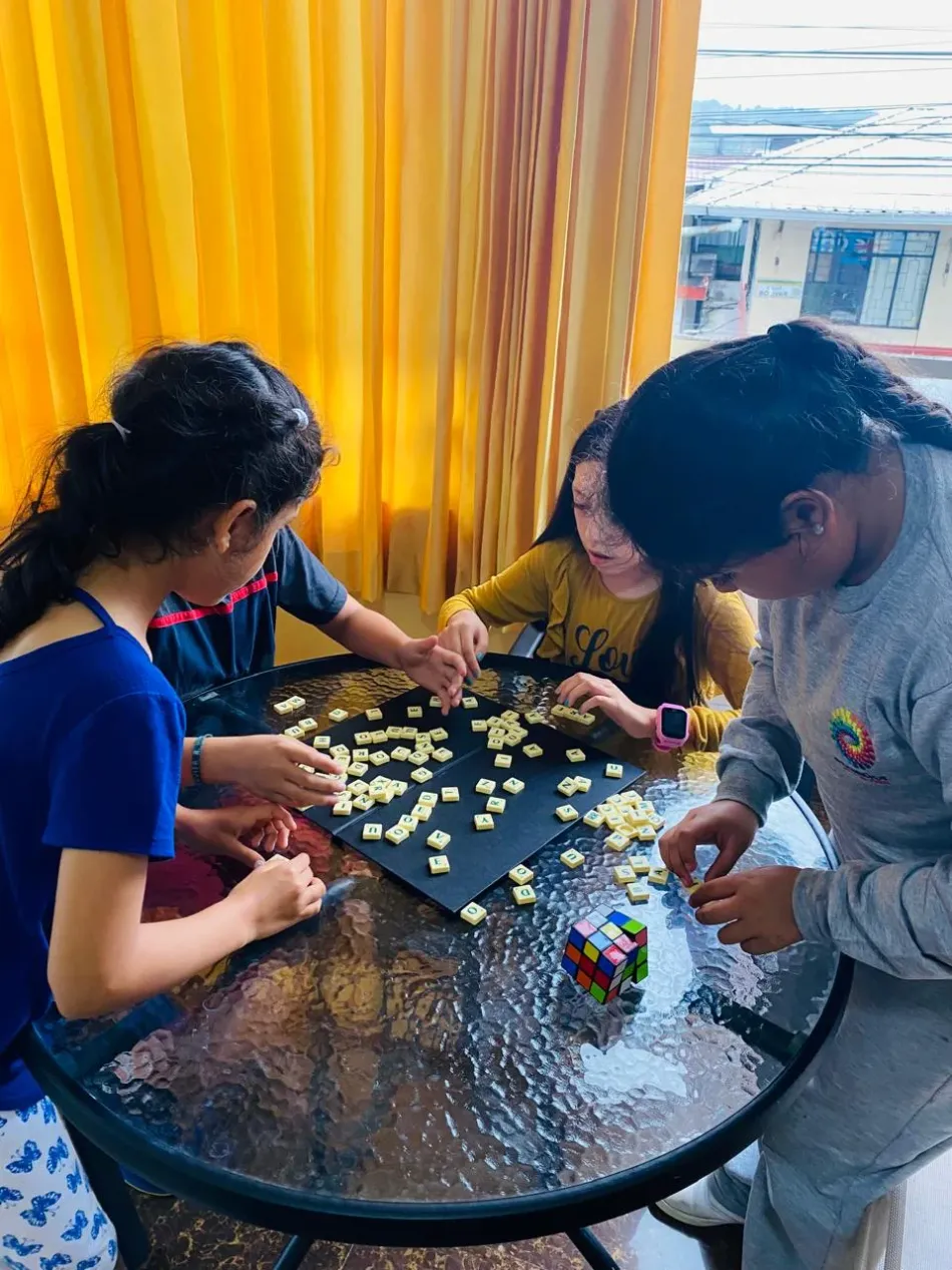 Gamboa English Center