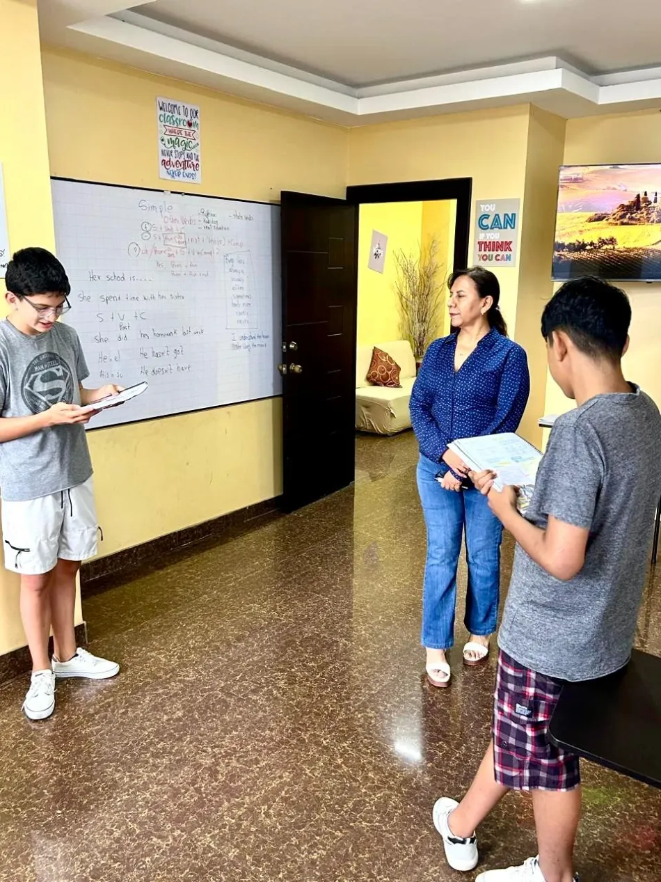 Gamboa English Center